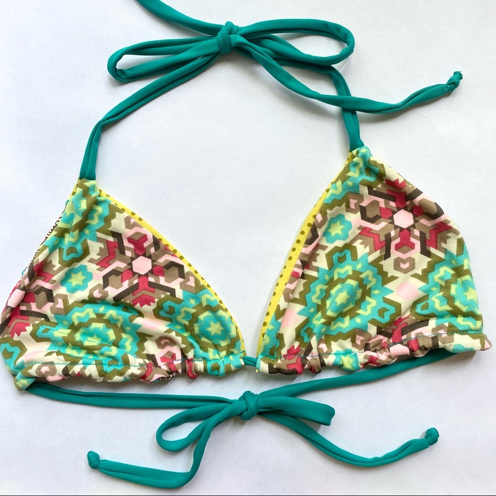 Reversible Print Triangle Bikini Set! - image 2